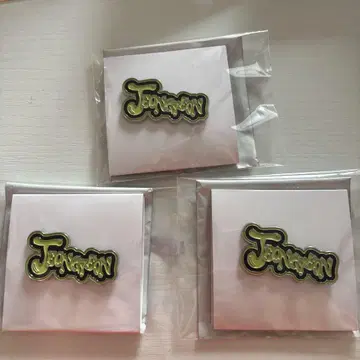 TWICE THIS IS FOR 랜덤 핀 배지 정연