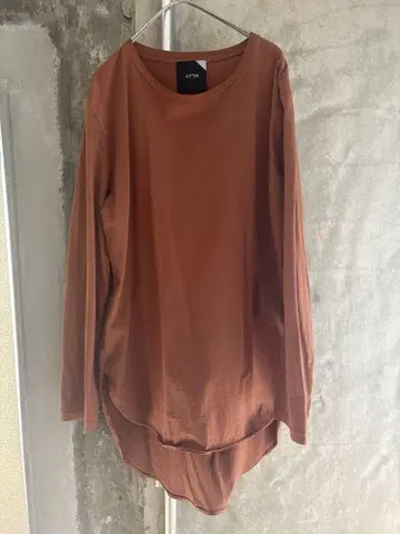 [ ATON ] 라운드 헴 롱 T셔츠 size02
