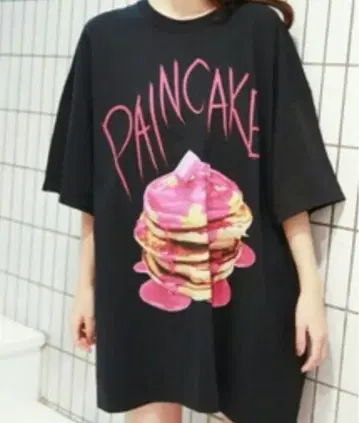 MILKBOY 팬케이크 T셔츠 블랙
