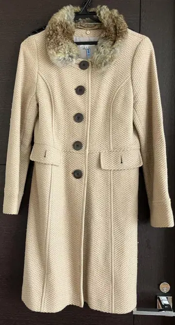 파보리 Favori 퍼 코트 M 무릎 기장