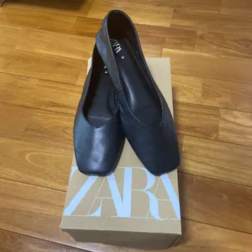 ZARA 자라 가죽 플랫슈즈 37 24cm