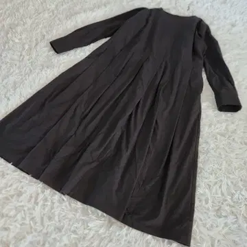 롱 원피스 긴팔 플리츠 블랙 노카라