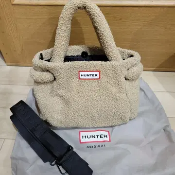 HUNTER 숄더백 베이지