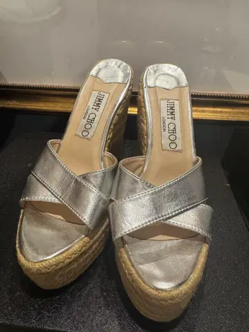 JIMMY CHOO 샌들