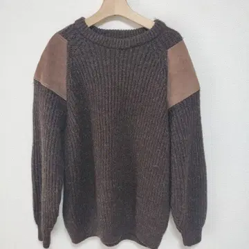 [ Niffi ] 레어 엘보 패치 커맨드 스웨터 영국제