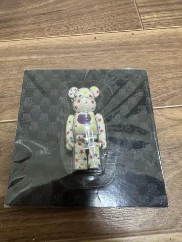 베어브릭 10주년 기념 bearbrick 10th
