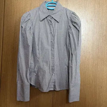 ZARA 퍼프 슬리브 셔츠
