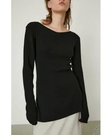 RIM.ARK Both V open knit tops