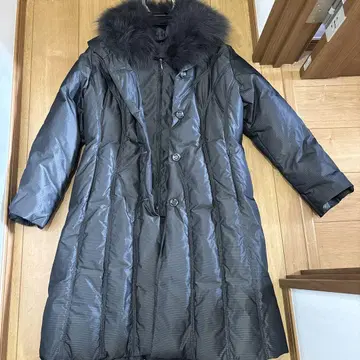 블랙 퍼 포함 다운 자켓