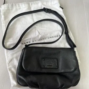MARC BY MARC JACOBS 블랙 숄더백