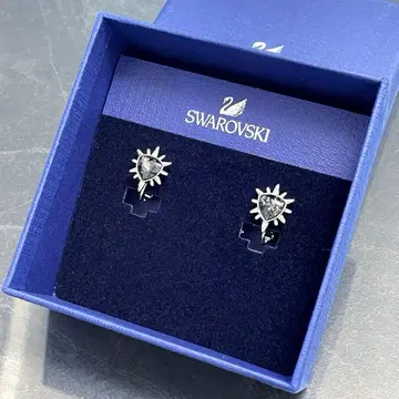카7/SWAROVSKI/스와로브스키/귀찌/블랙/실버