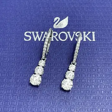 카2/SWAROVSKI/스와로브스키/Stilla Attract/귀걸이