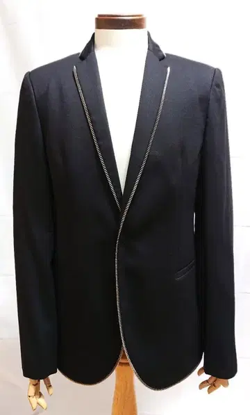 EMPORIO ARMANI 블랙 포멀 지퍼 블레이저 48 사이즈