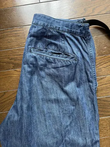 다크 블루 카고 팬츠 벨트 포함