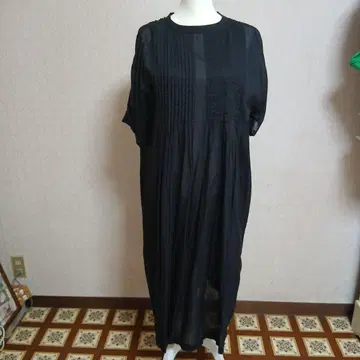 블랙 플리츠 롱 원피스 반팔
