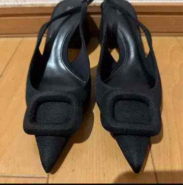 ZARA 스트랩 샌들 37