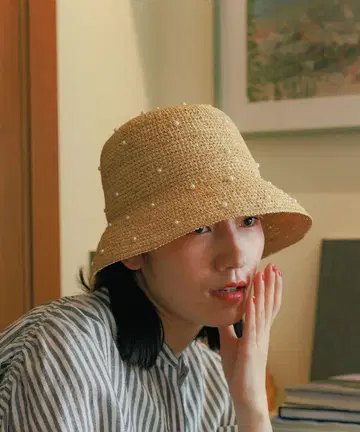 베이지 펄 장식 버킷 햇