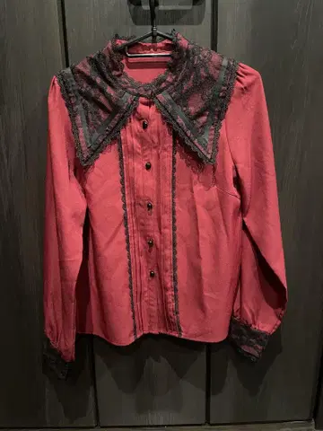 유메텐보 레이스 달린 빨간색 긴팔 셔츠 지뢰계