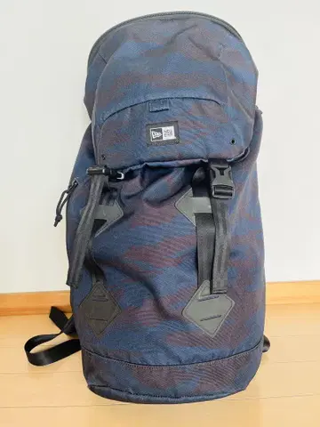 뉴에라 백팩 NEW ERA 백팩 35L 네이비 카모플라쥬