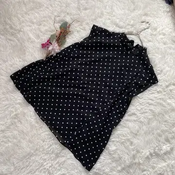 쿠미쿄쿠 블랙 도트 무늬 슬리브리스 상의 3L 루즈핏 오피스 캐주얼
