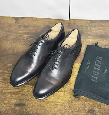 한정판 45만 엔 Berluti 아마데오 페르우가 가죽 신발 7.5
