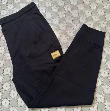 HUGO BOSS 미사용 새상품 남성용 맨투맨 조거 팬츠 Size XL