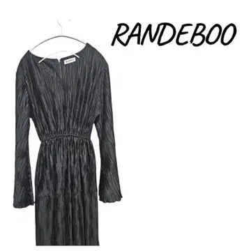 RANDIBOO 플리츠 가공 블랙 원피스 드레스