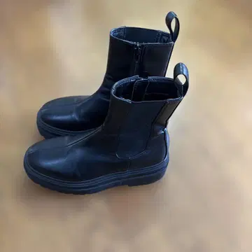 블랙 사이드 고어 부츠 통굽