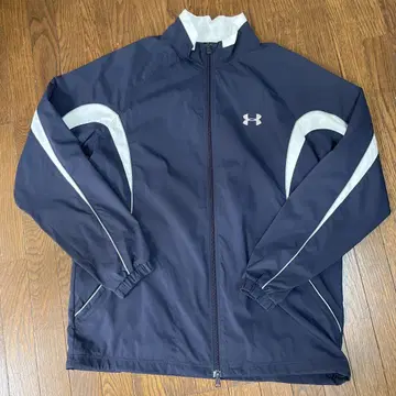UNDER ARMOR 윈드 브레이커