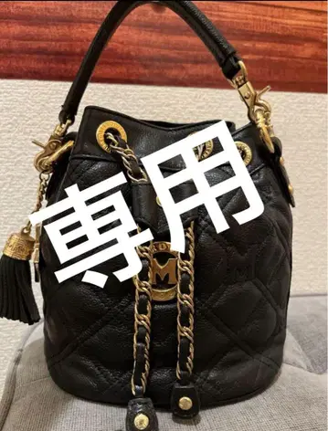 블랙 가죽 퀼팅 핸드백
