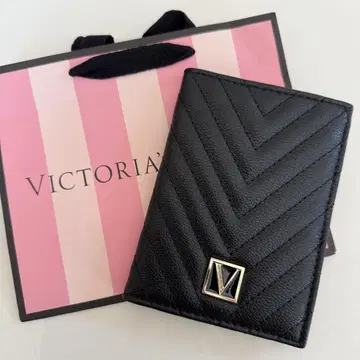 미사용 새상품 Victoria's Secret 여권 케이스 블랙