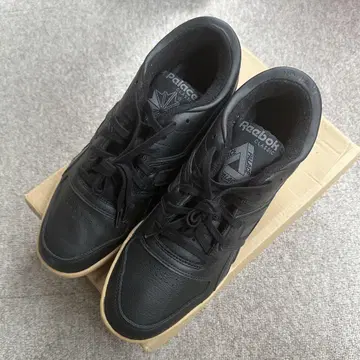 Palace 리복 workout 팔라스 리복 28.5cm