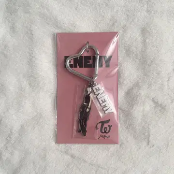 TWICE ENEMY 카라비너 키링 모모