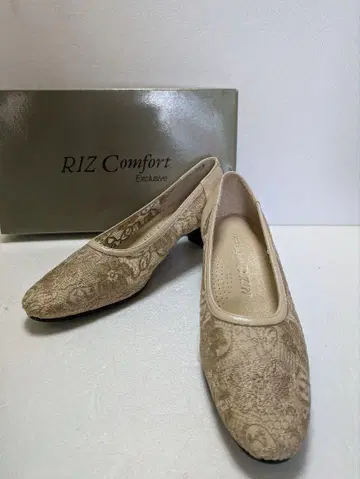 RIZ Comfort 베이지 23 EEE 레이스 펌프스