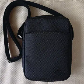 라코스테 클래식 버티컬 카메라백 숄더백 컨디션 최상