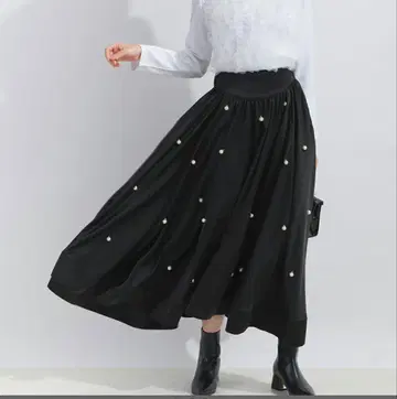 새상품 PICCINPERLA 펄 새틴 스커트 펄 허리 밴딩 블랙 M