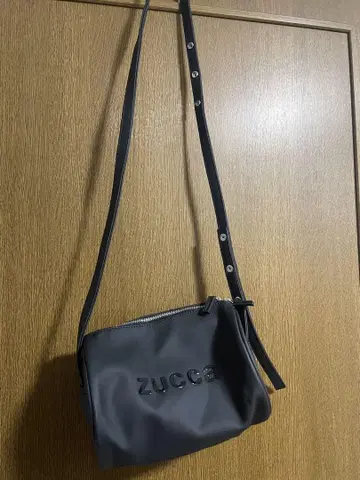 zucca 블랙 숄더백