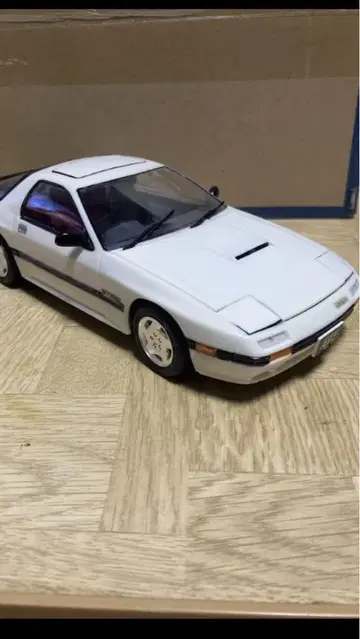 타미야 마쓰다 RX-7 사반나 로터리 엔진 전반기 완성품