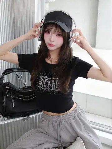 Darich 샤이니 DD 로고 컴팩트 T셔츠 BLK