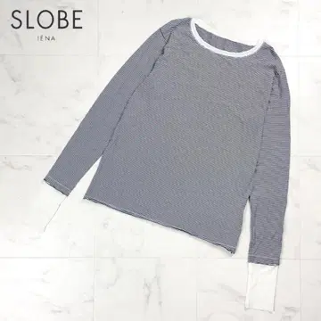 새상품급 슬로브 이에나 보더 티셔츠 네이비 사이즈 F*CD1279