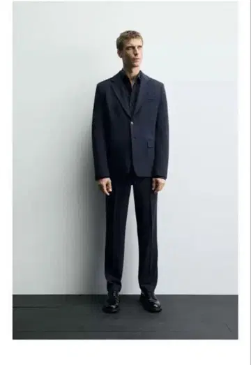 ZARA 슬림핏 수트 상하의 세트 (네이비)