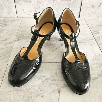 PELLICO 펠리코 T 스트랩 펌프스 블랙 23cm