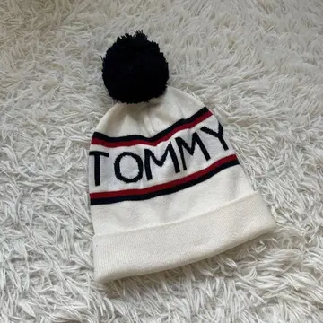 Tommy Hilfiger 폼폼 포함 니트 모자 아이보리