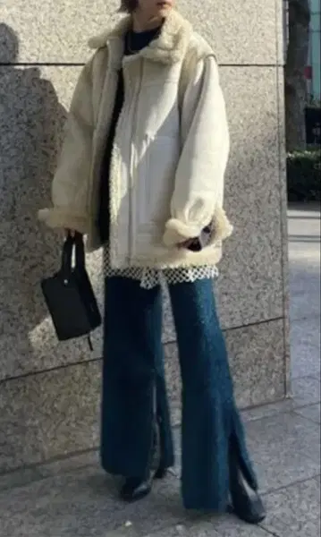SELENAHELIOS 샤기 슬릿 팬츠
