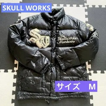 SKULL WORKS (스컬웍스) 블랙 다운 자켓 M 사이즈