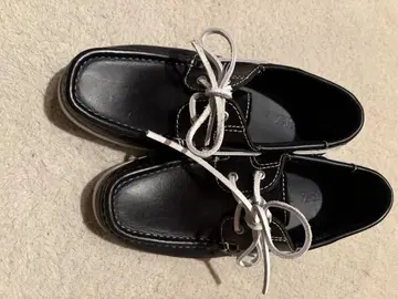ZARA 네이비 가죽 로퍼