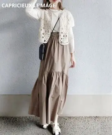 [ 새상품 ] 카프리슈 레마쥬 퍼프 소매 도킹 롱 원피스 아이보리