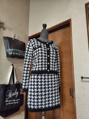 GRL 그레일 하운드투스 체크 패턴 가디건 & 미니 스커트 셋업