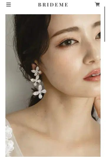 BRIDE ME 큐빅 지르코니아 나비 귀걸이 실버