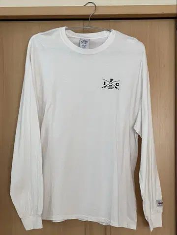 일리 피싱 클럽 긴팔 T셔츠 XL 사이즈 화이트